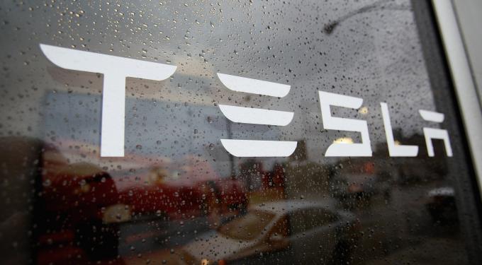 Here's Why Deutsche Bank Issued A Tesla Alert