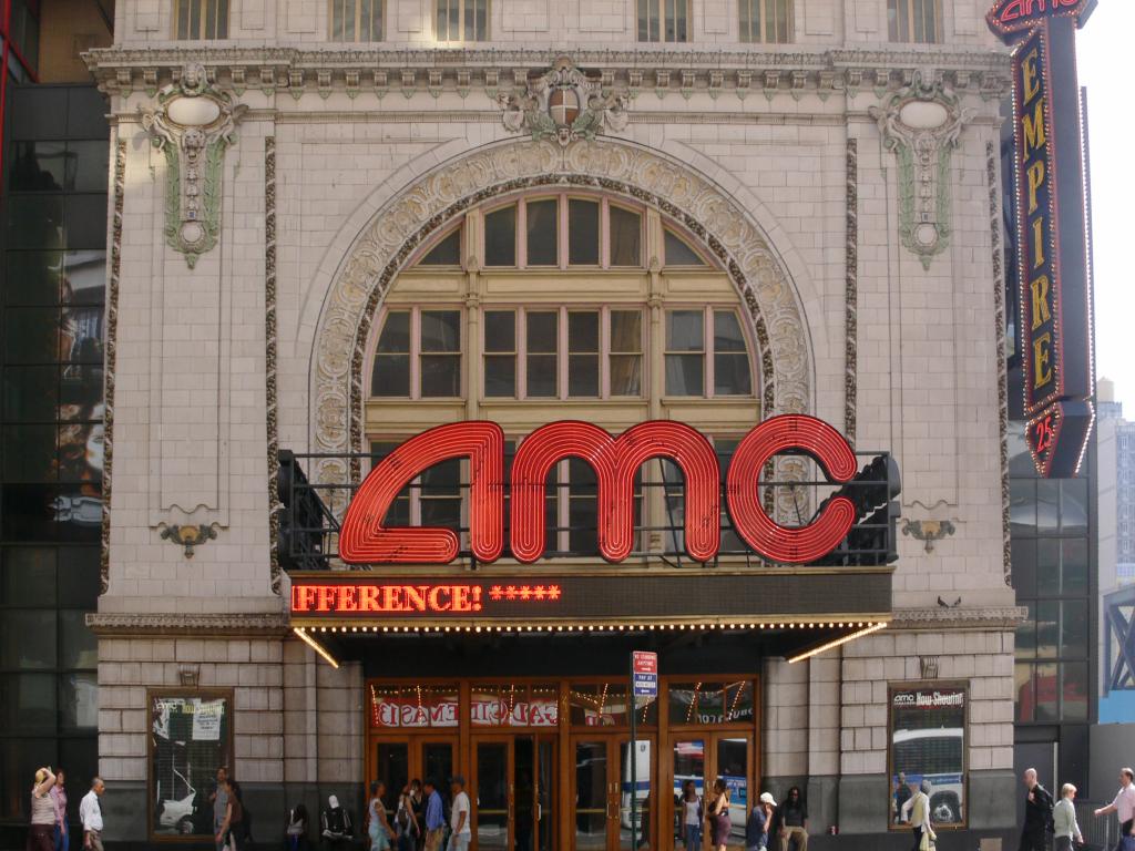 AMC Entertainment Previews Bad Quarter, Stock Plunges