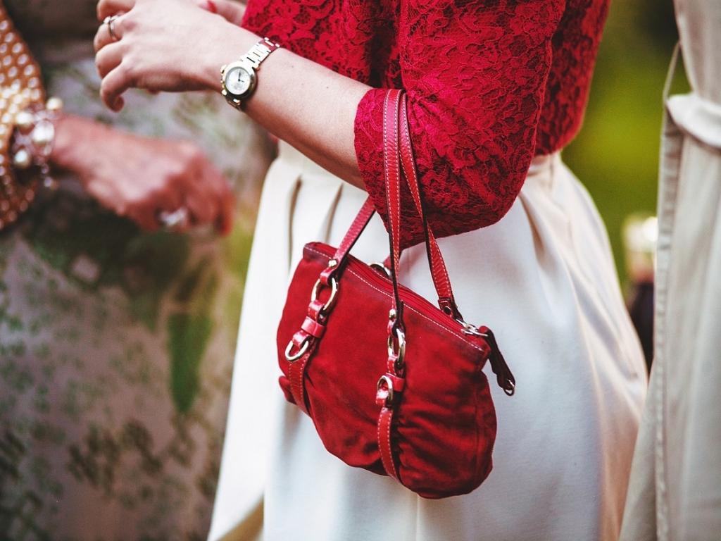 Keep The Faith Analyst Still Believes Kate Spade Sale Will Occur