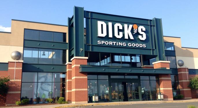 Analyst: Dick's Sporting Goods Set For Strong 2018 With New Product, Strategic Investments
